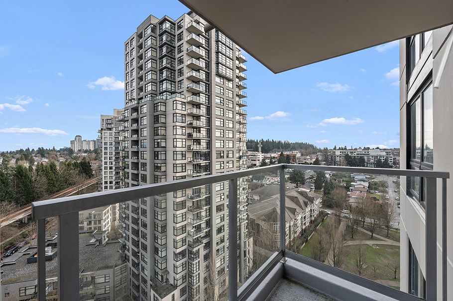 1703 3663 Crowley Drive Vancouver, BC - 7