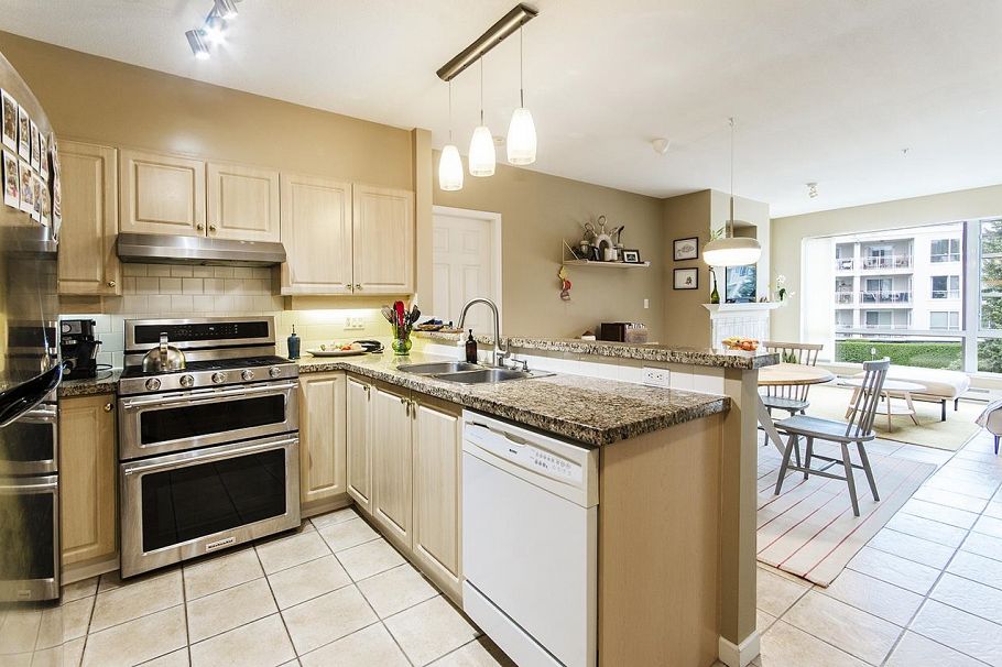 416 3629 Deercrest Drive North Vancouver, BC - 14