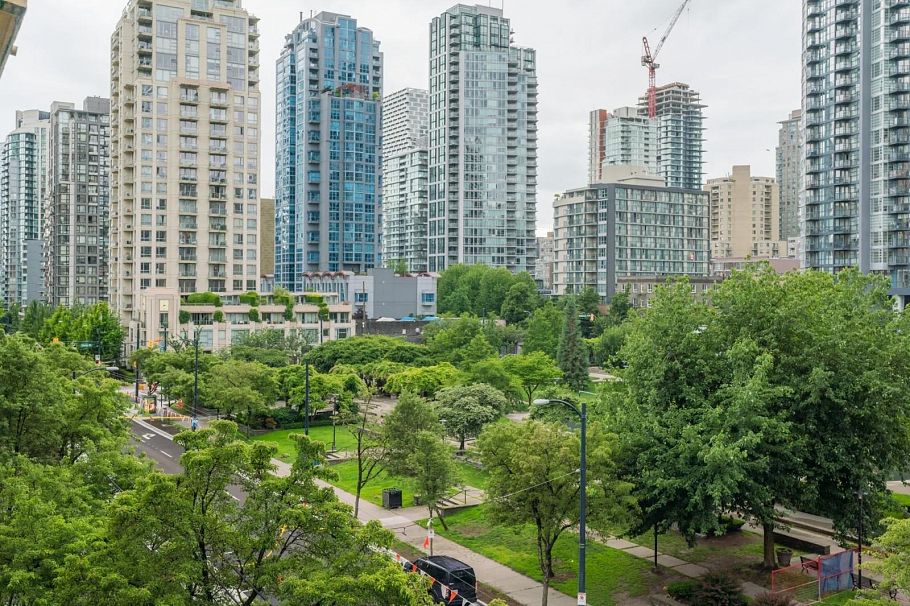 505 488 Helmcken Street Vancouver, BC - 12