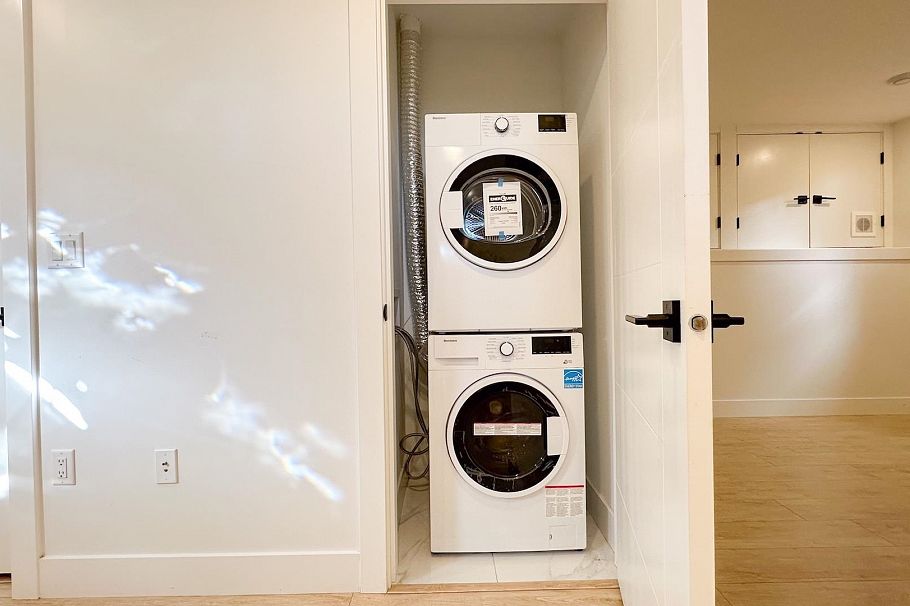 2723 Turner Street Vancouver, BC - 34