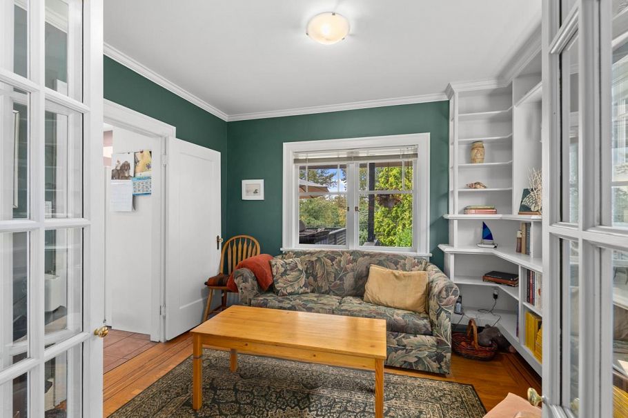 723 E 4th Street North Vancouver, BC - 7