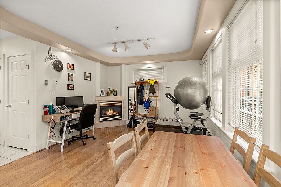 909 W 18th Avenue Vancouver, BC - 33