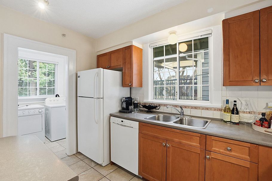 909 W 18th Avenue Vancouver, BC - 15