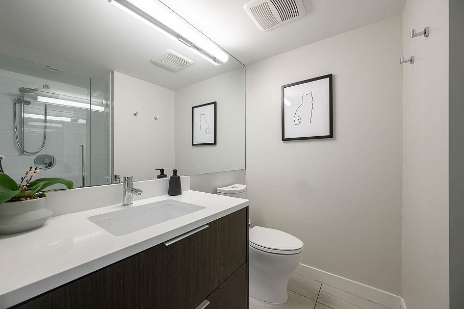 206 649 E 3rd Street North Vancouver, BC - 19