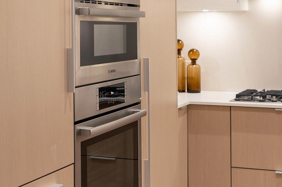 1005 128 W 15th Street North Vancouver, BC - 9