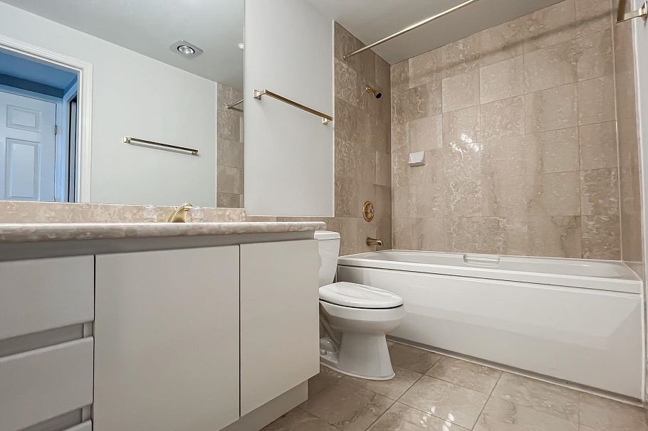 1206 909 Burrard Street Vancouver, BC - 22