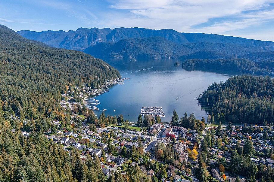 3968 Frames Place North Vancouver, BC - 35