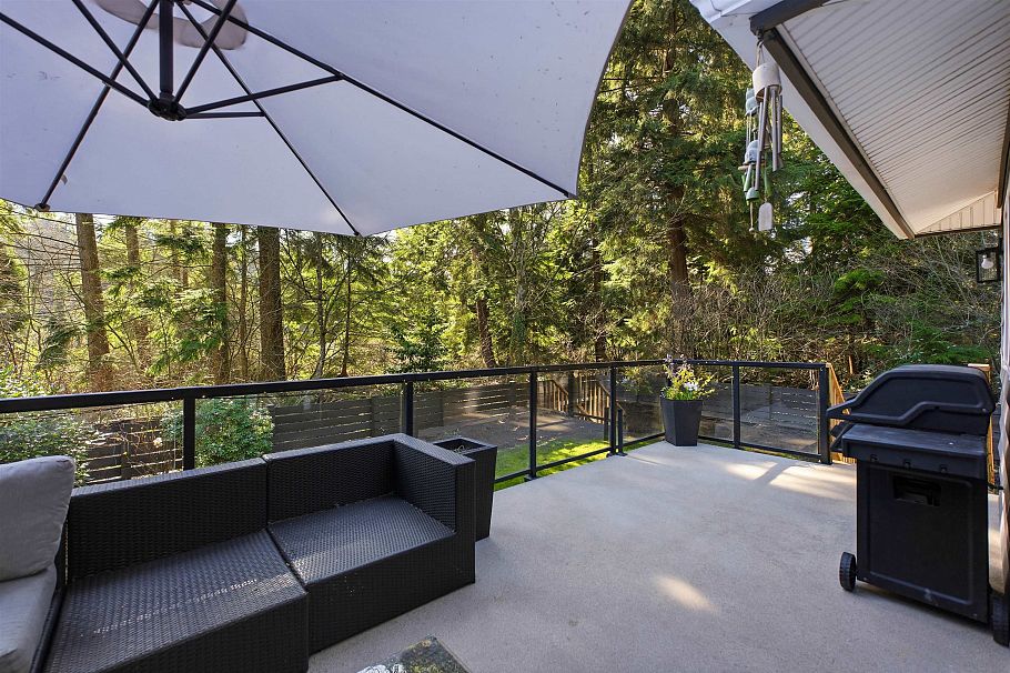 4535 Raeburn Street North Vancouver, BC - 38