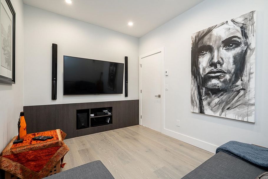 4365 Mountain Highway North Vancouver, BC - 28