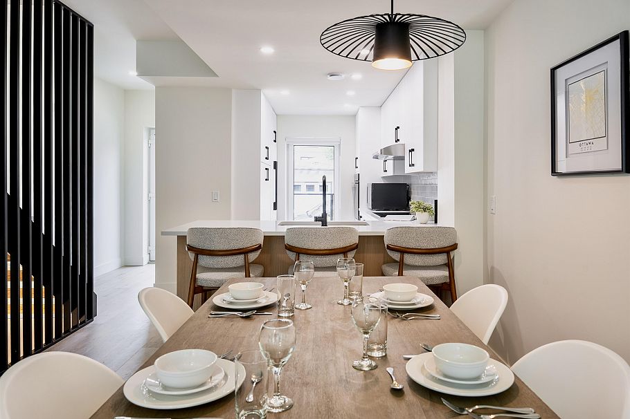 TH9 324 E Ridgeway Avenue North Vancouver, BC - 2