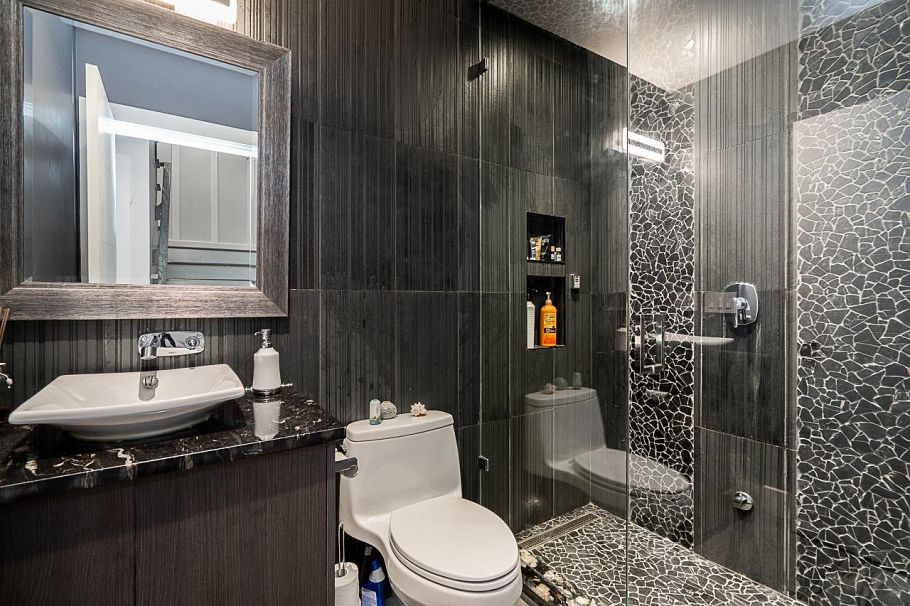 4365 Mountain Highway North Vancouver, BC - 29