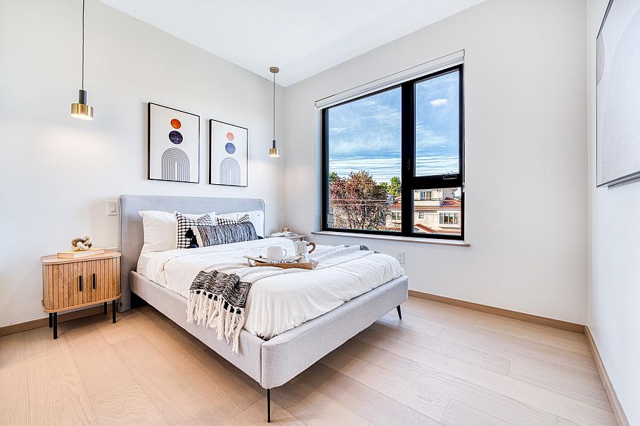 2 968 E 55th Avenue Vancouver, BC - 13