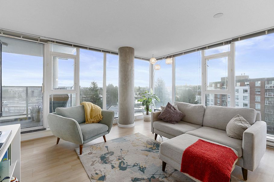 709 2770 Sophia Street Vancouver, BC - 1