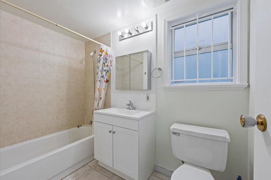 3279 Parker Street Vancouver, BC - 30