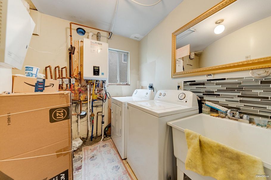 3450 Monmouth Avenue Vancouver, BC - 33