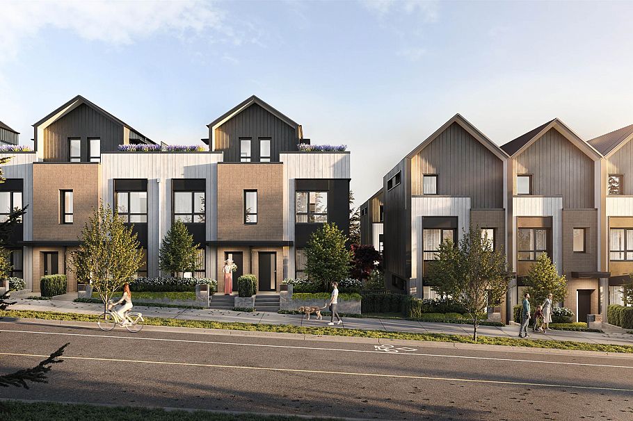 10 1045 Ridgewood Drive North Vancouver, BC - 2