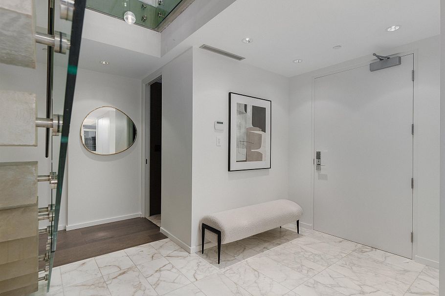 801 221 Union Street Vancouver, BC - 10