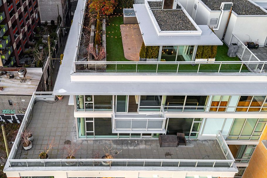 801 221 Union Street Vancouver, BC - 5