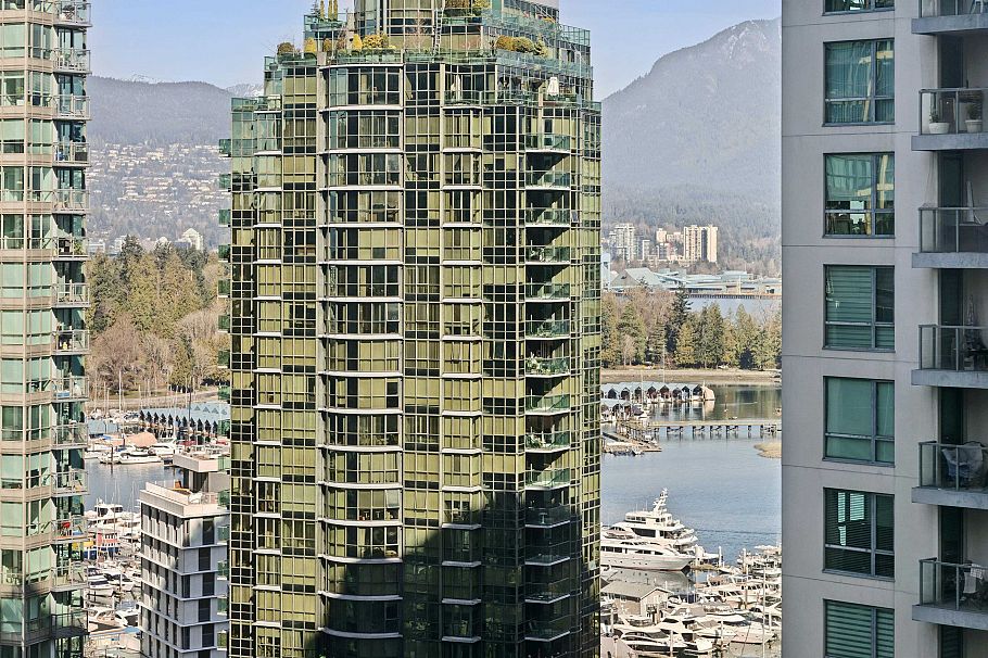 1605 1239 W Georgia Street Vancouver, BC - 32