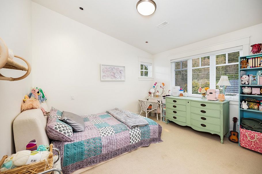 1232 Harris Avenue North Vancouver, BC - 23