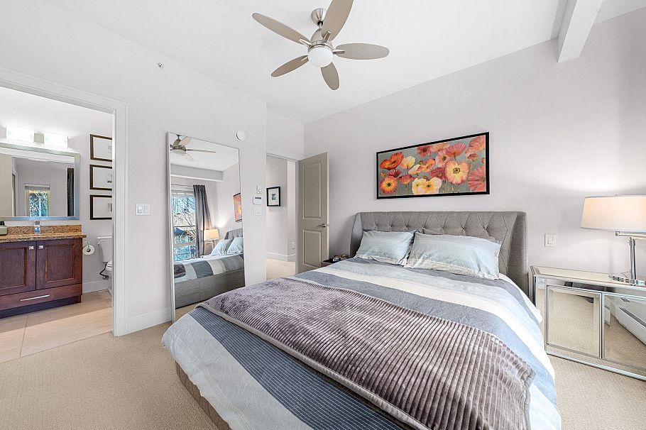 5 897 Premier Street North Vancouver, BC - 21