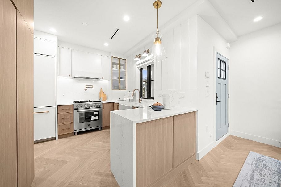 2793 W 21st Avenue Vancouver, BC - 11