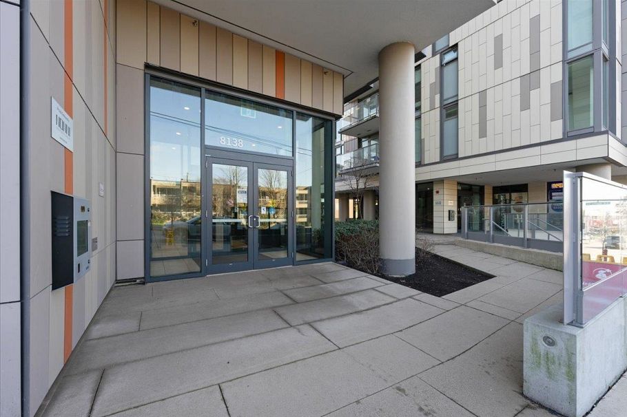 410 8138 Fraser Street Vancouver, BC - 3