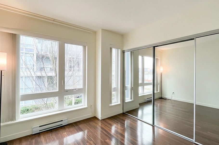 4888 Eldorado Mews Vancouver, BC - 25