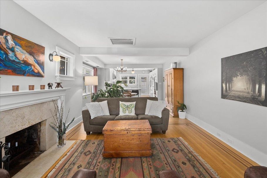 3440 W 26th Avenue Vancouver, BC - 4