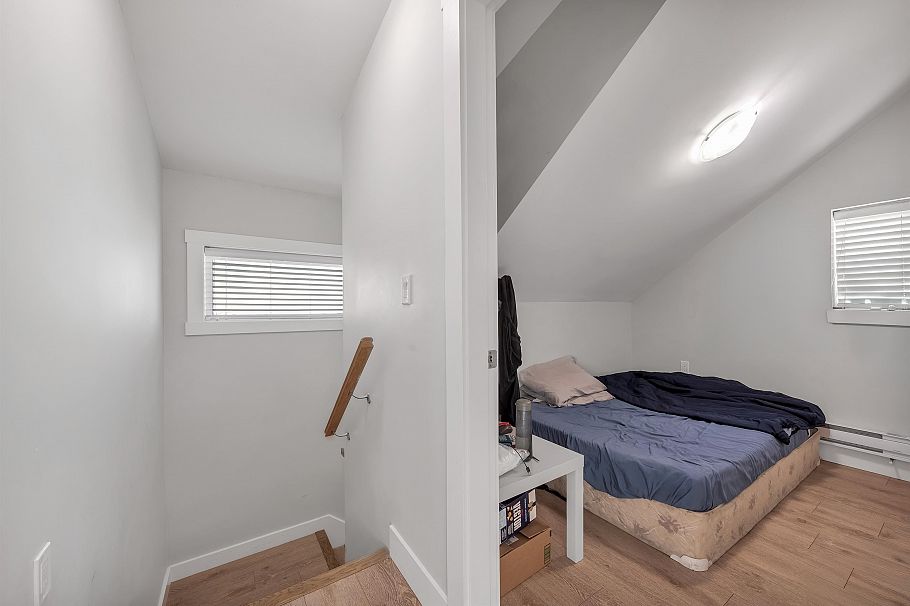 5887 Battison Street Vancouver, BC - 40