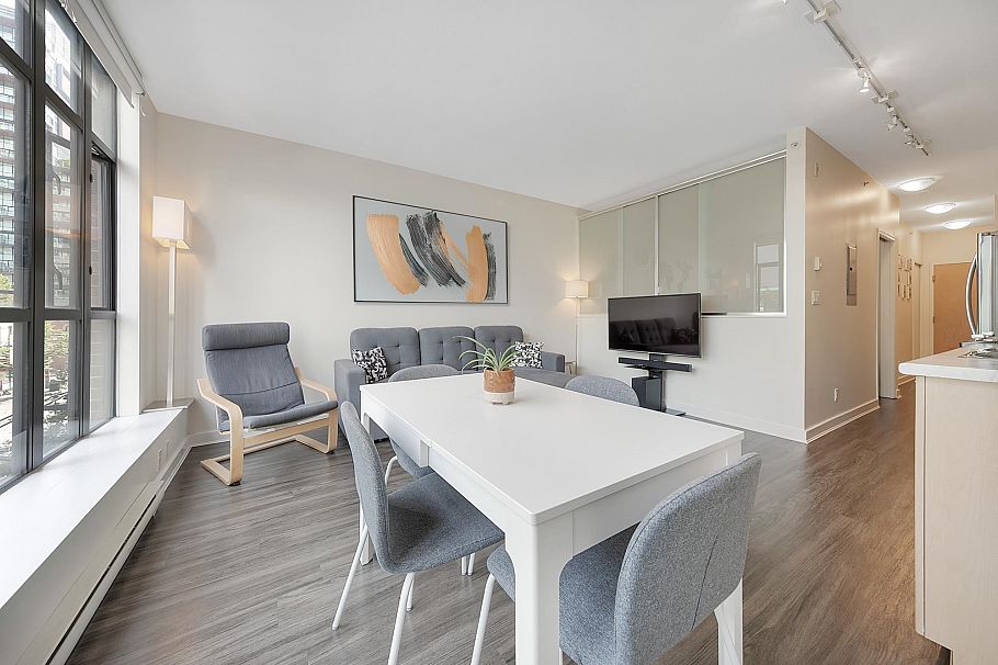 307 1249 Granville Street Vancouver, BC - 10