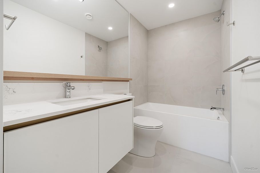 208 918 W 32nd Street Vancouver, BC - 6