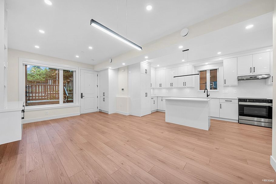 2 3090 Vanness Avenue Vancouver, BC - 6