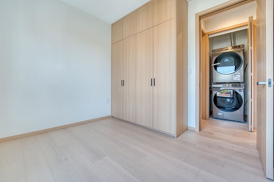 1 968 E 55th Avenue Vancouver, BC - 19