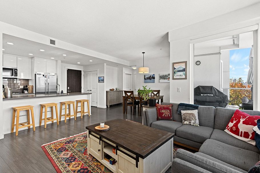 208 277 W 1st Street North Vancouver, BC - 7