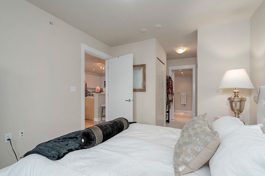 302 160 W 3rd Street North Vancouver, BC - 13