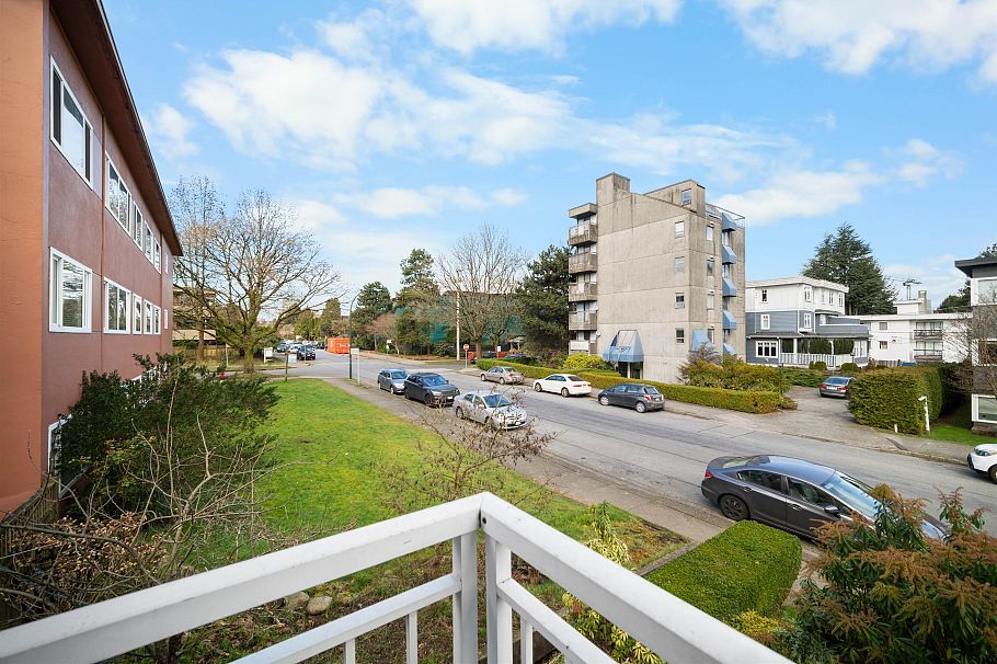 202 1066 W 13th Avenue Vancouver, BC - 12