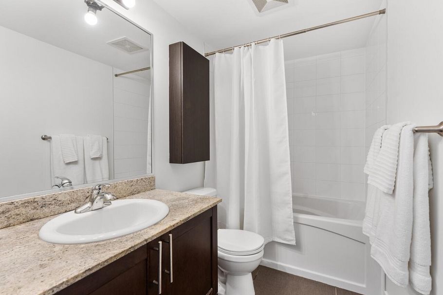 PH12 2150 E Hastings Street Vancouver, BC - 23