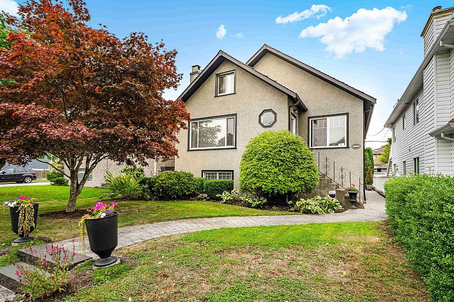 2690 Kitchener Street Vancouver, BC - 26