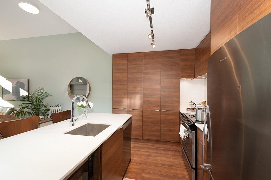 507 1677 Lloyd Avenue North Vancouver, BC - 20