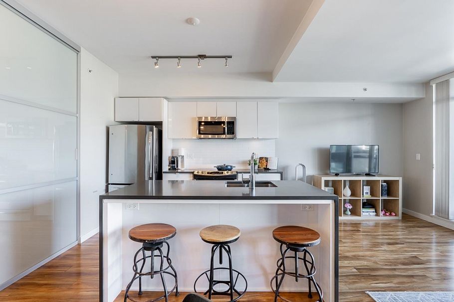 622 289 E 6th Avenue Vancouver, BC - 3