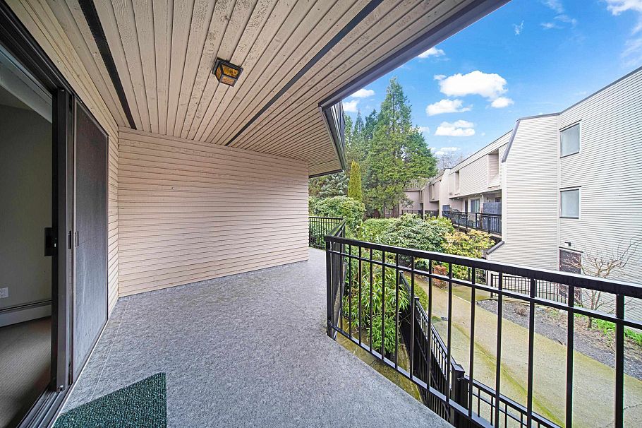 320 1385 Draycott Road North Vancouver, BC - 19