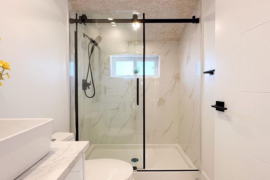 2723 Turner Street Vancouver, BC - 23