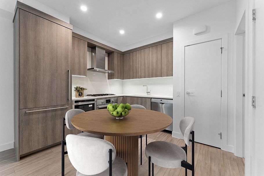 119 2060 Curling Road North Vancouver, BC - 35