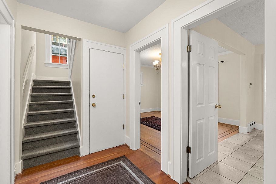 909 W 18th Avenue Vancouver, BC - 19