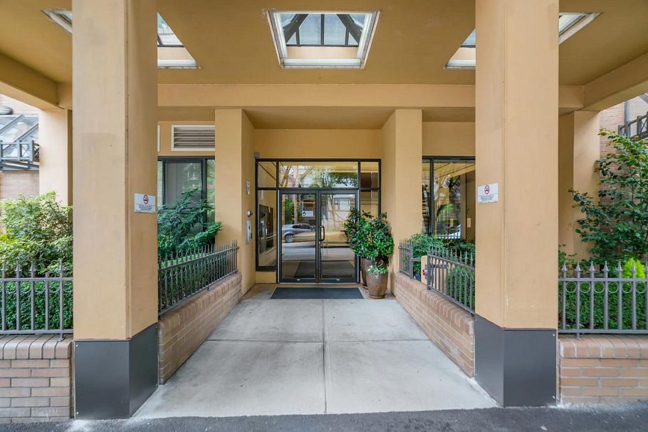 505 488 Helmcken Street Vancouver, BC - 25