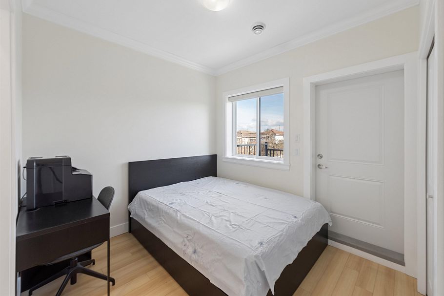 6182 Commercial Street Vancouver, BC - 25