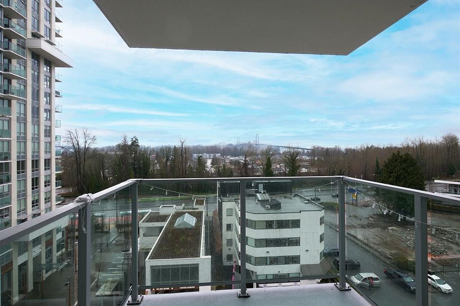 704 1675 Lions Gate Lane North Vancouver, BC - 13