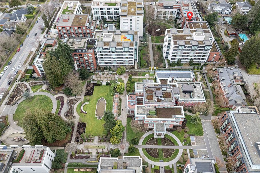 210 7128 Adera Street Vancouver, BC - 37