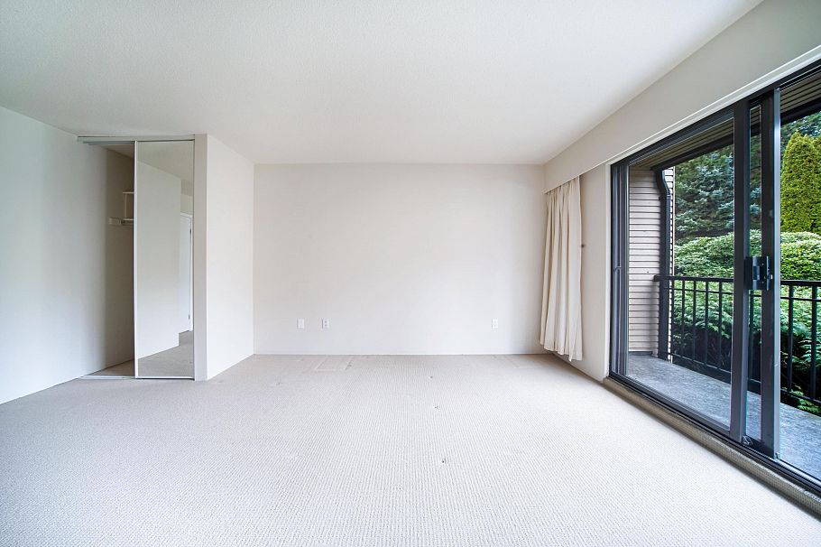 320 1385 Draycott Road North Vancouver, BC - 5